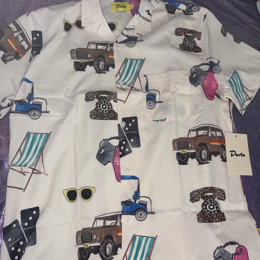Duvin Design Company: Beach Button Up